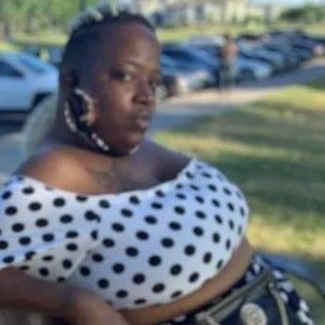 Meet your Posher, Shantanek